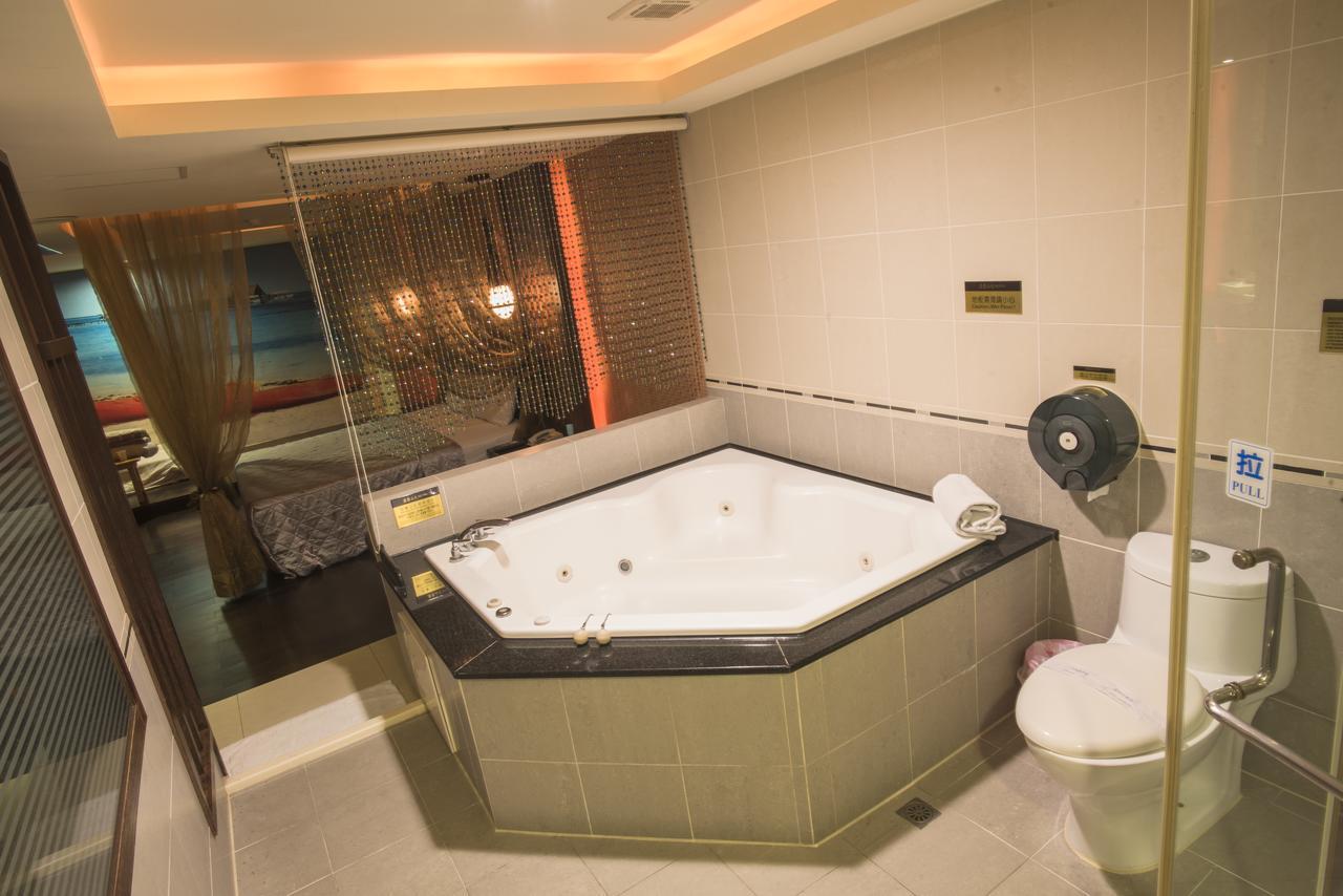 Alexander Motel Гаосюн Экстерьер фото