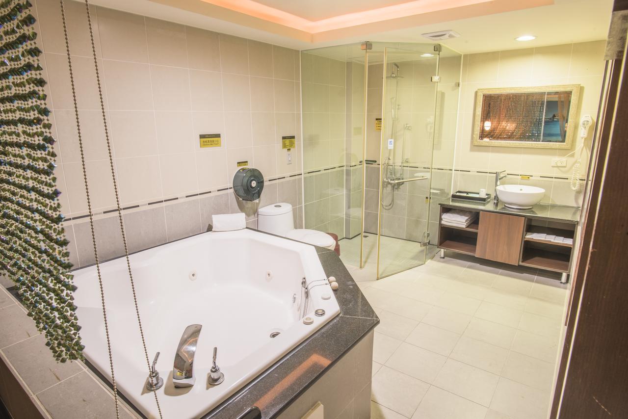 Alexander Motel Гаосюн Экстерьер фото